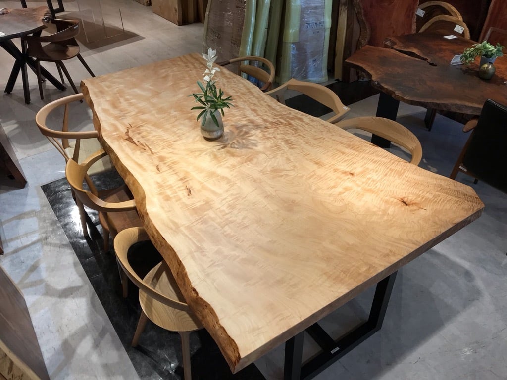 栃（トチ）_2300×1000-850-900×58_横浜元町店_テーブル天板/一枚板