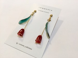 【ピアス変更可能】cossun チューリップイヤリング