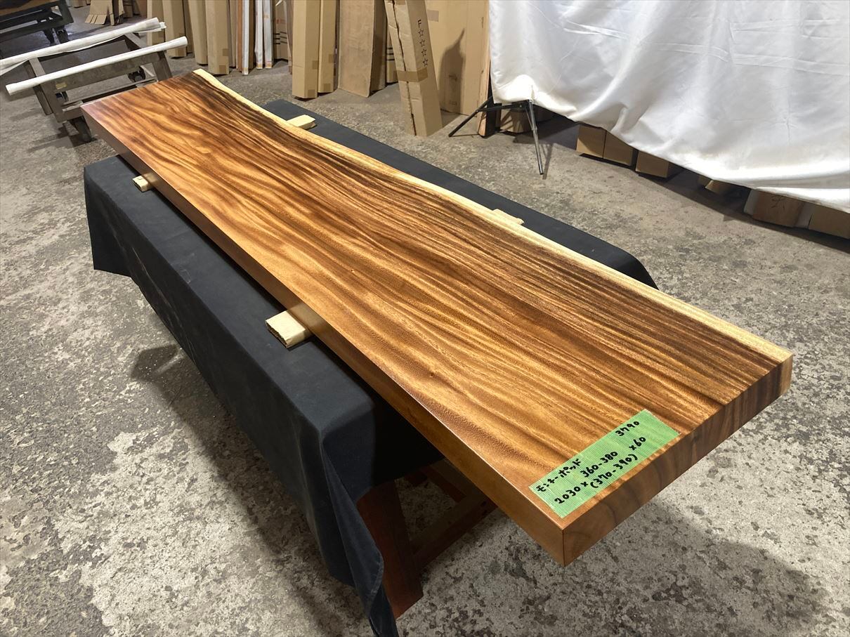 モンキーポッド3790 一枚板無垢 乾燥材 2030x360-380x60mm