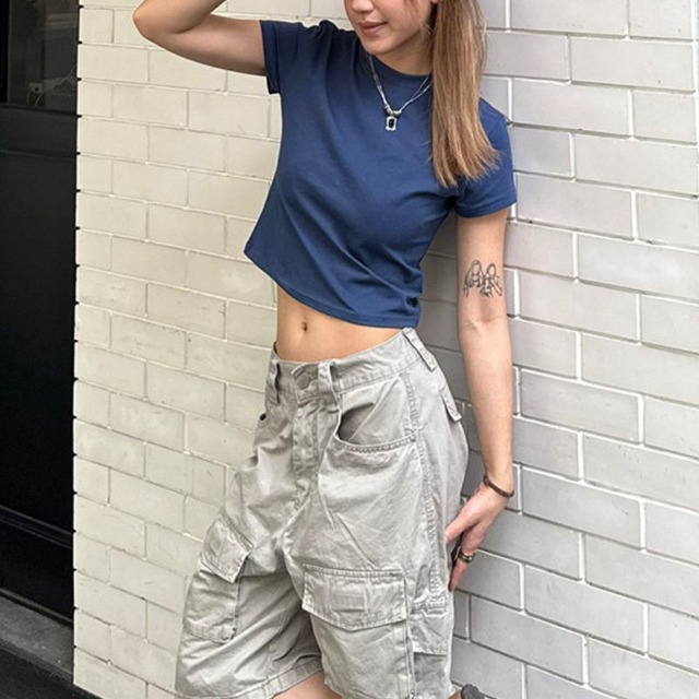 basic cropped short-sleeve tee　ベーシッククロップド半袖ティー　J2073