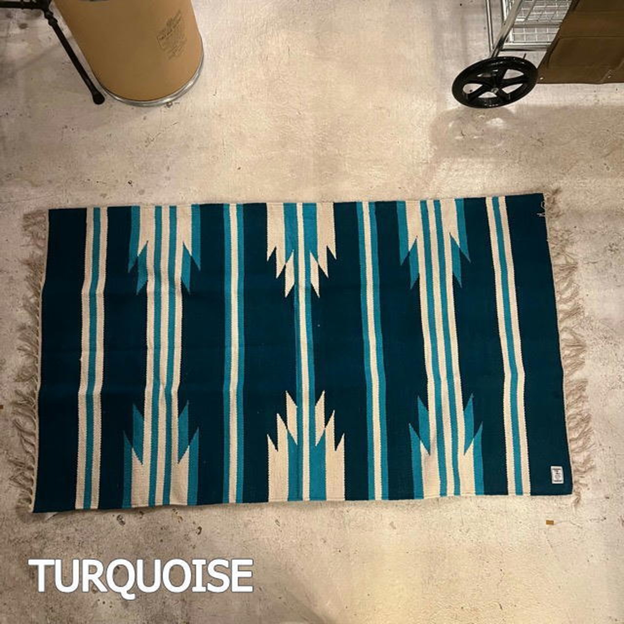 ｸﾗｳﾝMAT 90×150cm　4Color　ラグ　マット　レッド　ブラック　ブルー　グリーン　rug 　mat　