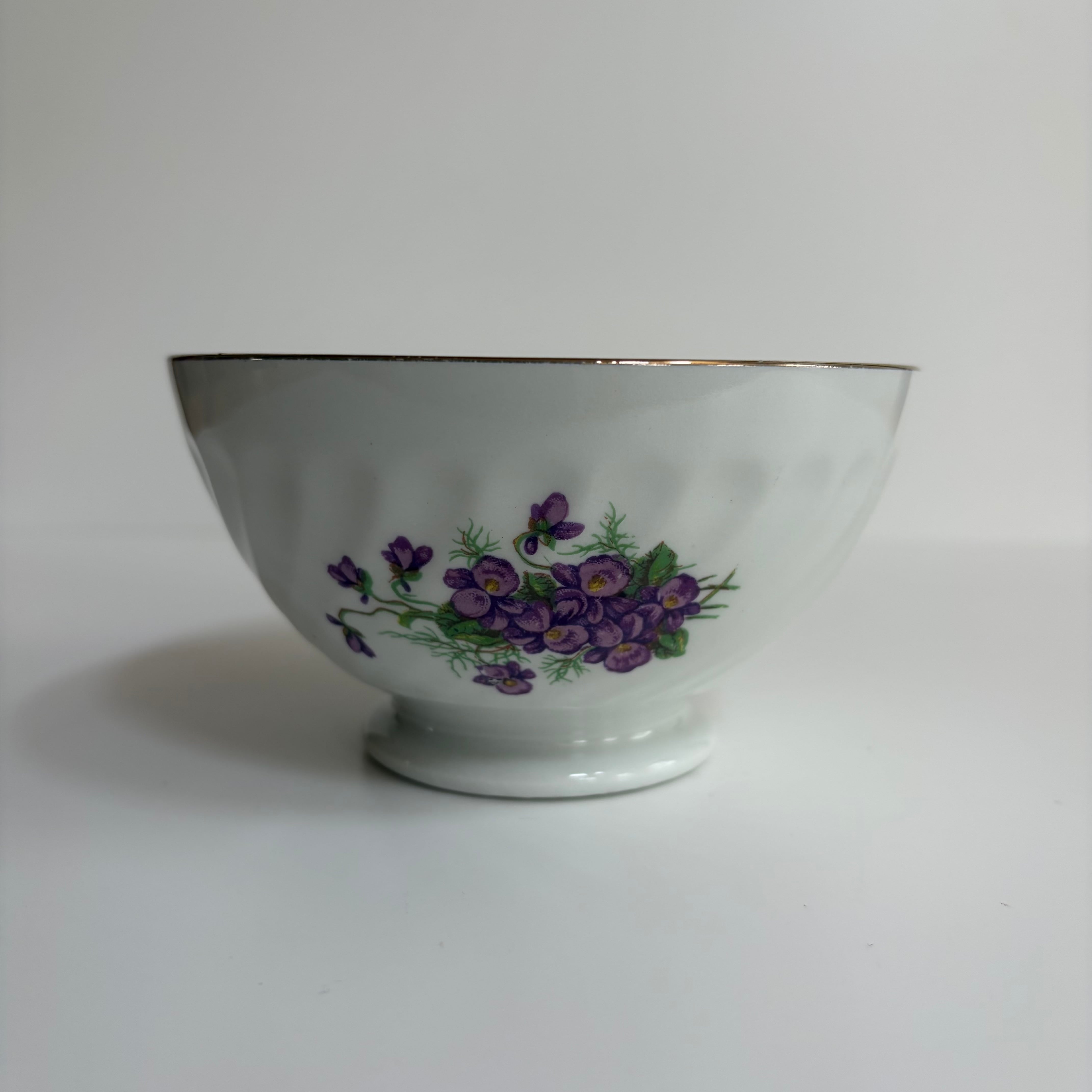 すみれのカフェオレボウル（可憐な花模様）｜フランスヴィンテージ