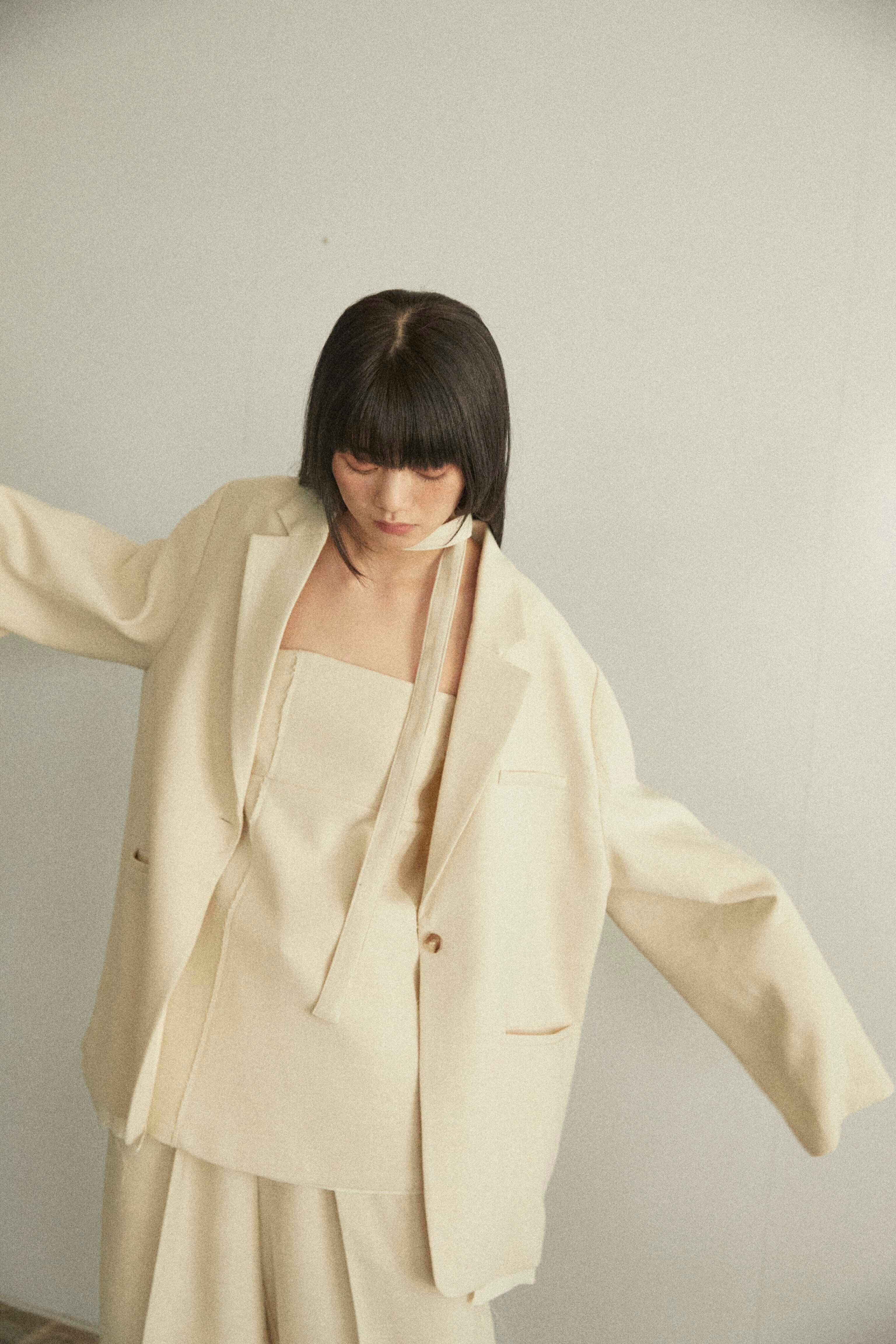 dium. linen like layered jacket dium. linen like layered jacket