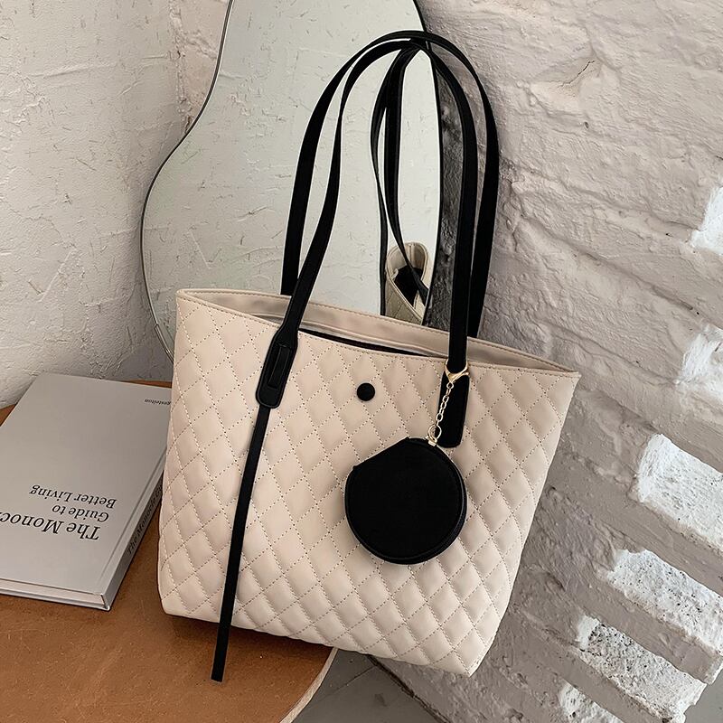 ビッグバッグレディース2020新しい流行のファッションロンバス刺繍糸大容量ワンショルダーメッセンジャーバッグネットレッドオールマッチトートバッグ Tiancai_Wing_Bag27137450817