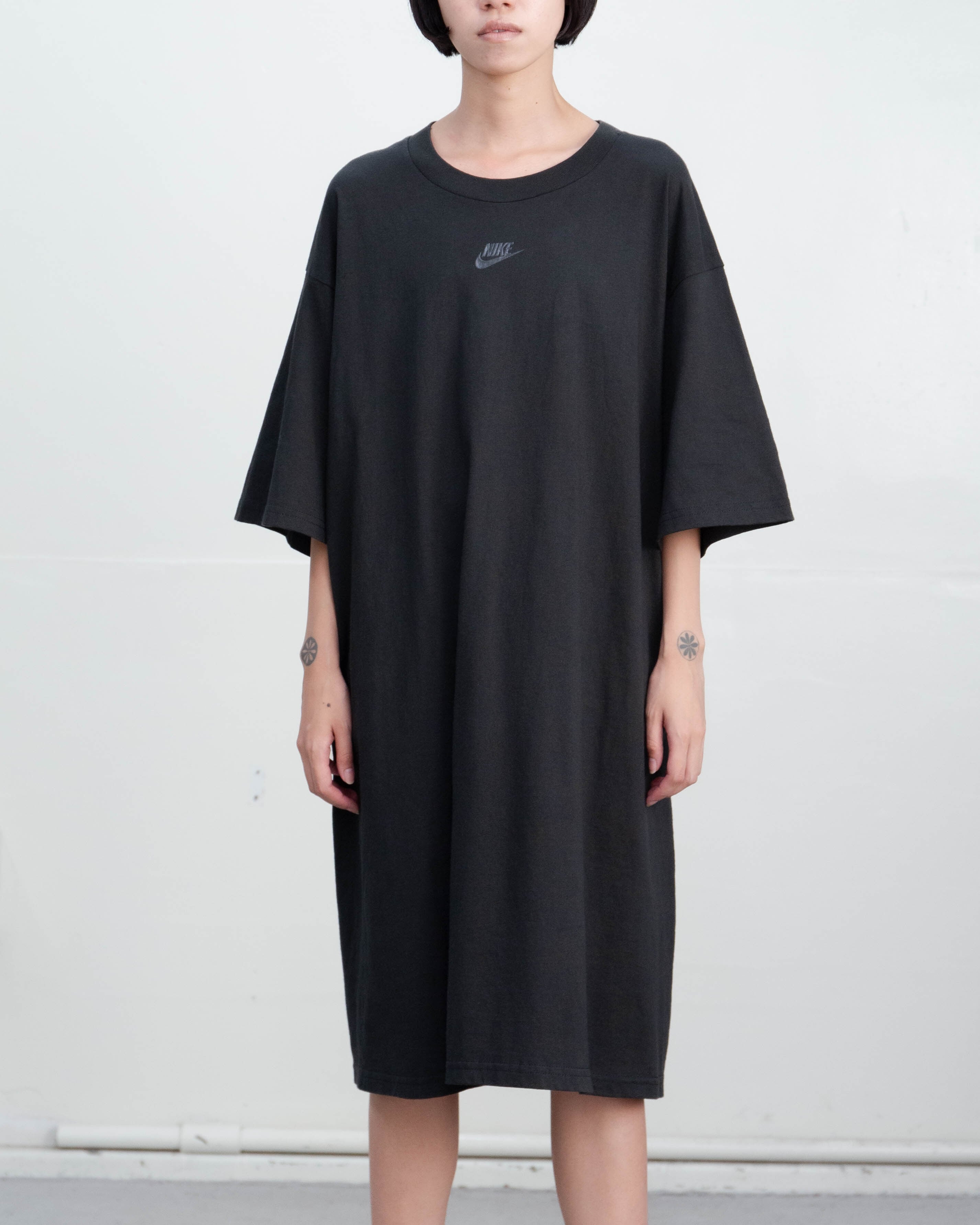 early 2000s NIKE - Futura Icon tee dress | LUIK FINN