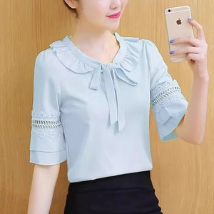 シャツ ブラウス トップス シャツブラウス リボン付きシャツ フリルシャツ ボウタイシャツ ラウンドネック 襟付き フリル襟 5分袖 半袖 無地 リボン レース 透け感 フレアスリーブ レディース かわいい 大人可愛い おしゃれ ガーリー エレガント 主役級 存在感 キュート きれいめ 上品 お出かけ ショッピング 休日 通勤 通学 デート 女子会 イベント 体型カバー ゆったり スタイルUP デイリー 普段使い フェミニン カジュアル レトロ 鮮度アップ