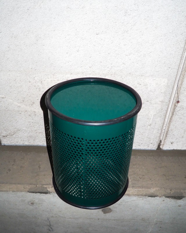 (medium size)Green perforated metal dustbin or umbrella stand
