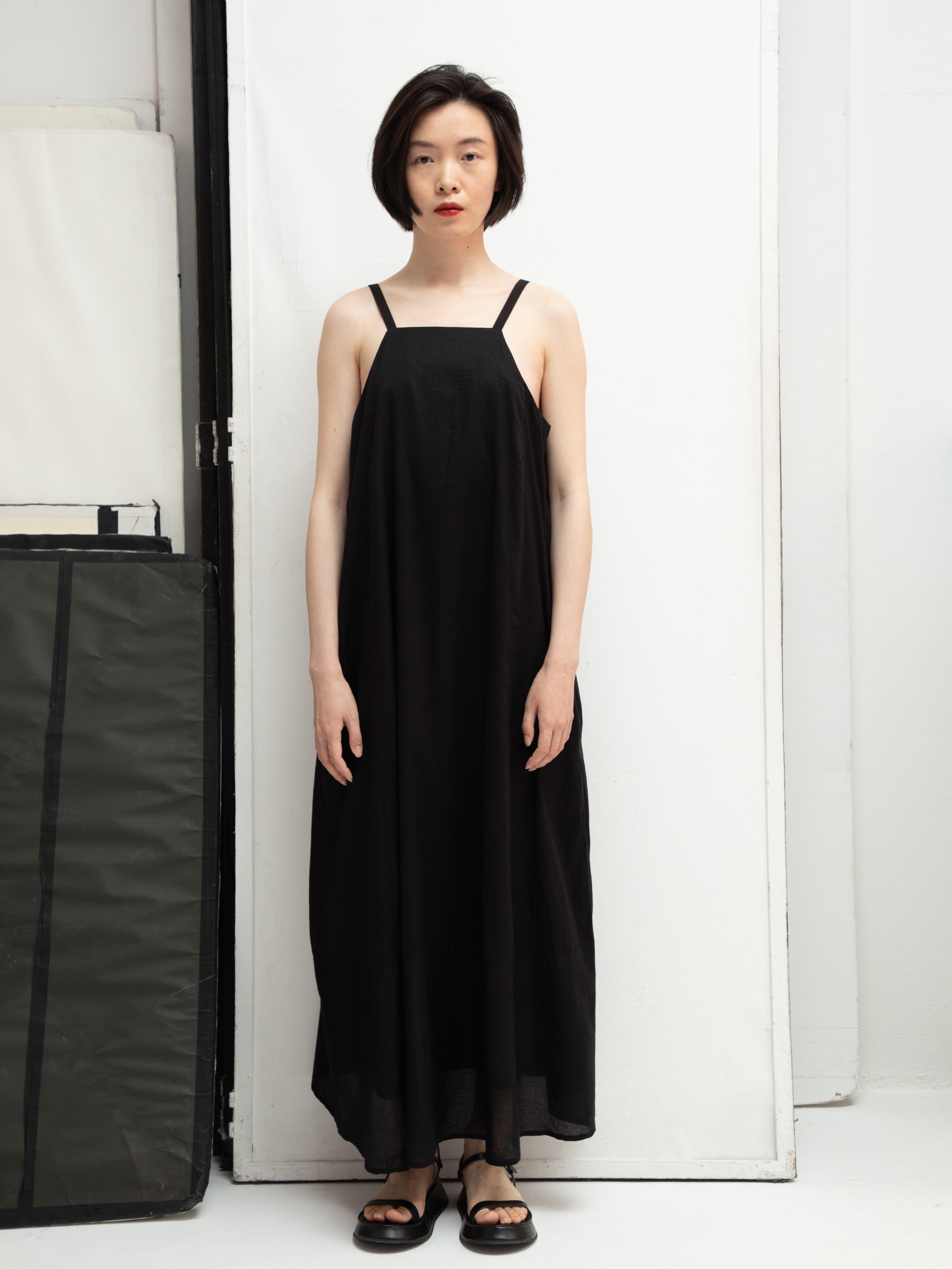 BHUV CAMI DRESS - BLACK | TADO 