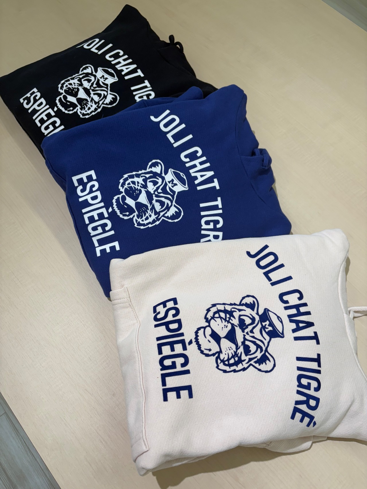 le vent souffle ロゴプリントフーディ　P33B