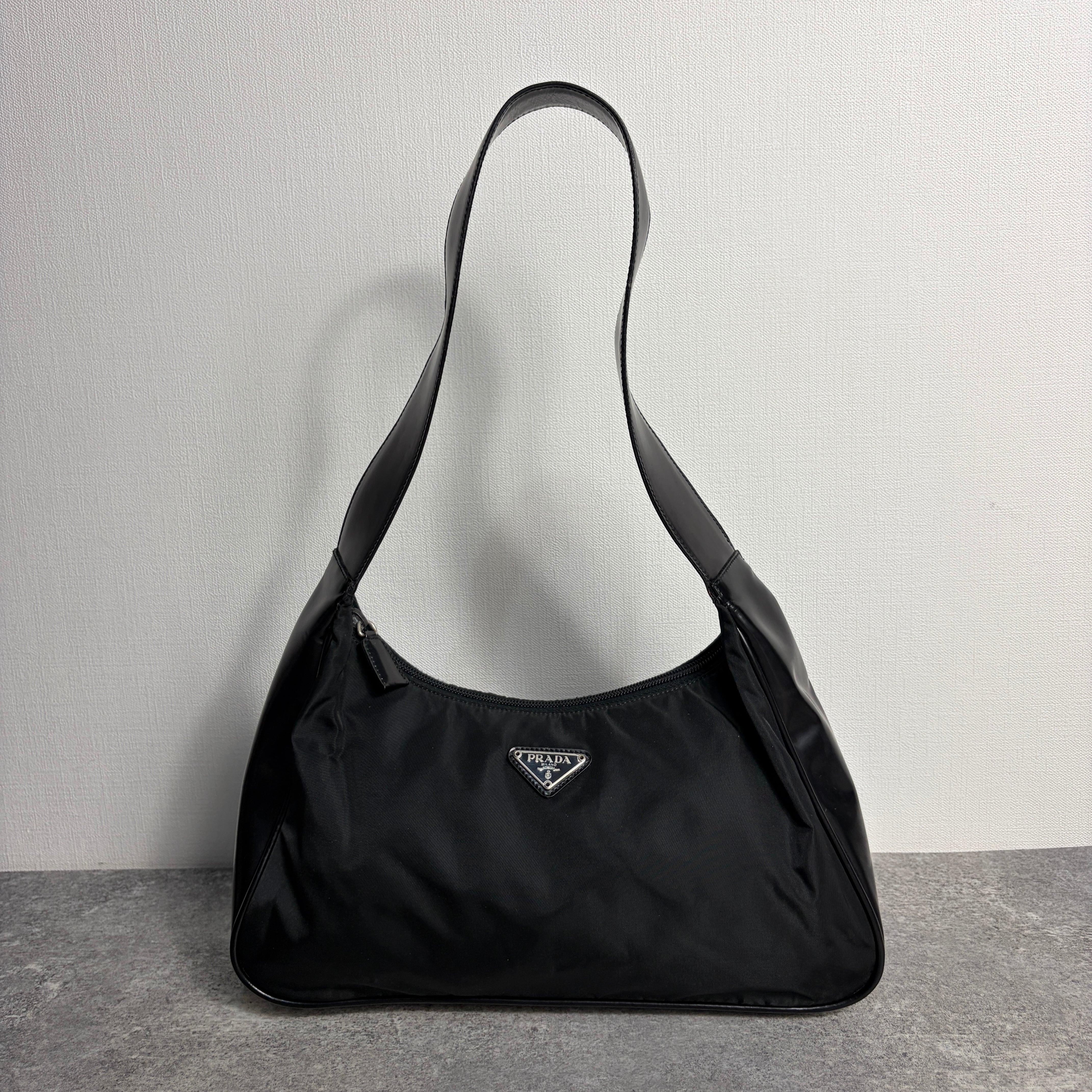 PRADA SPORT アーカイブスニーカー 名作 ブラック×シルバー 36 | LOST