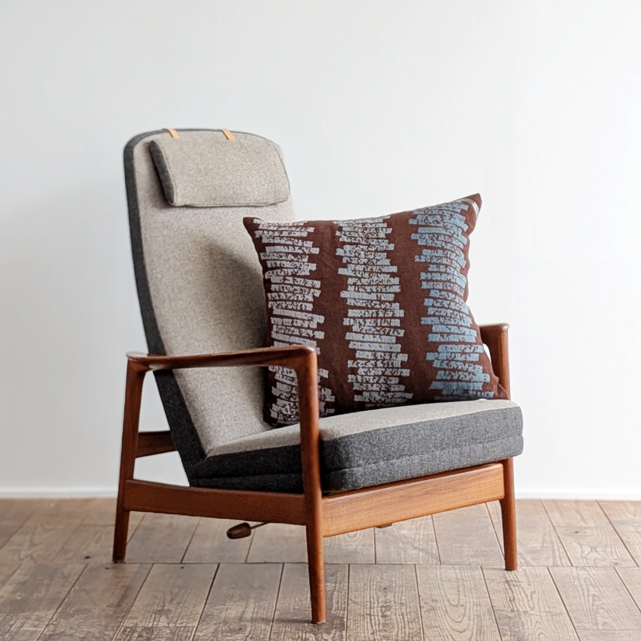 カリモク 二人掛けソファ Karimoku Vintage 2-Seater Sofa 送料込