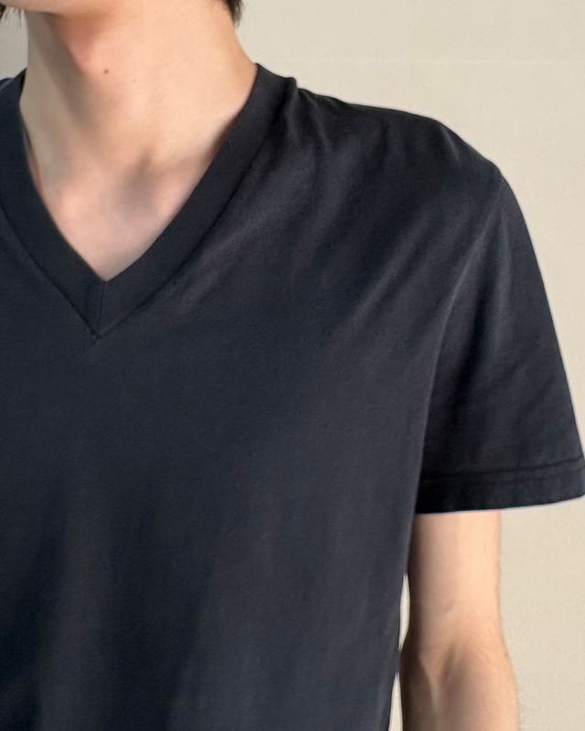 【PRADA】basic v-neck T-shirt