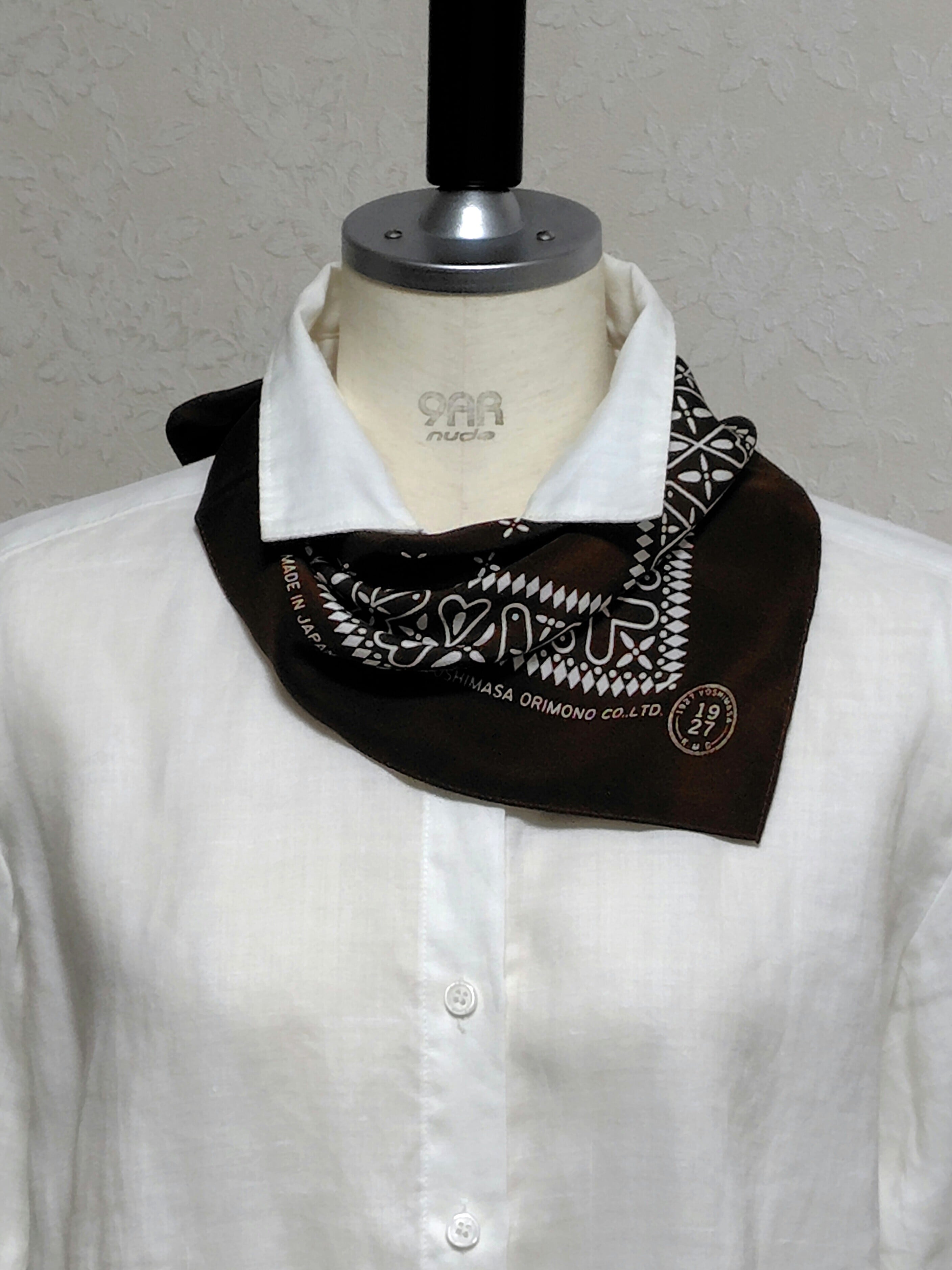 Snoop/ 洗えるシルクスカーフ/ 浜ちりめんシルク【Brown-クロス柄 53