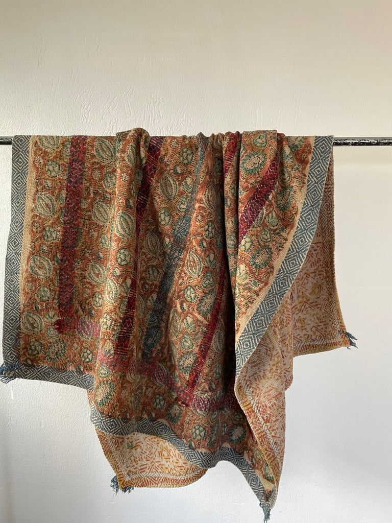 vintage block print kantha quilt brick 泥染ブロックプリントカンタ