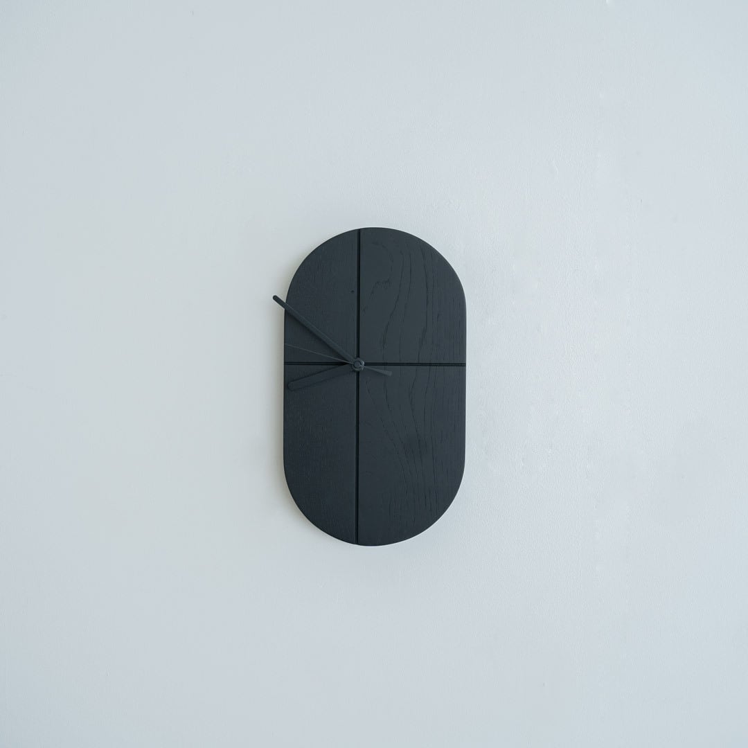 Oval / 時計
