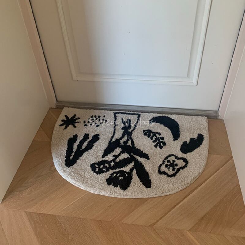 【RUG】ダンシングチューリップ半円ラグ 全2色