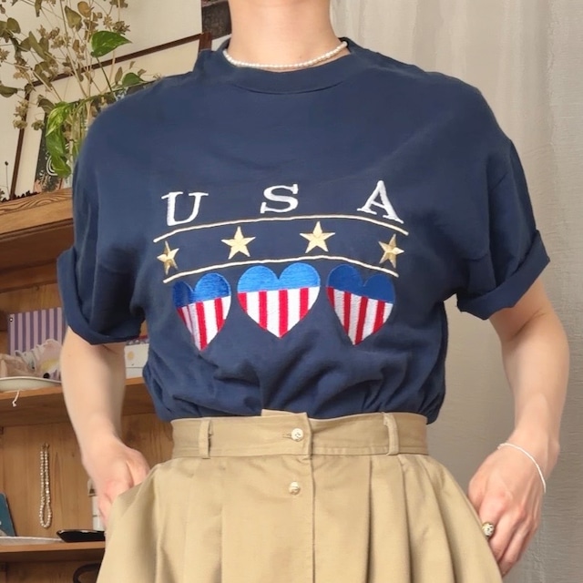 USAハート刺繍Tシャツ　ネイビー