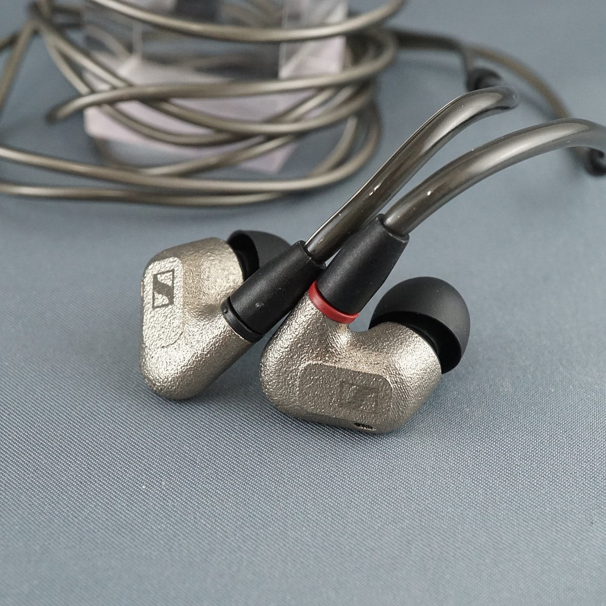 SENNHEISER IE600 有線イヤホン USED美品 本体+ケーブル+ケース 高音質