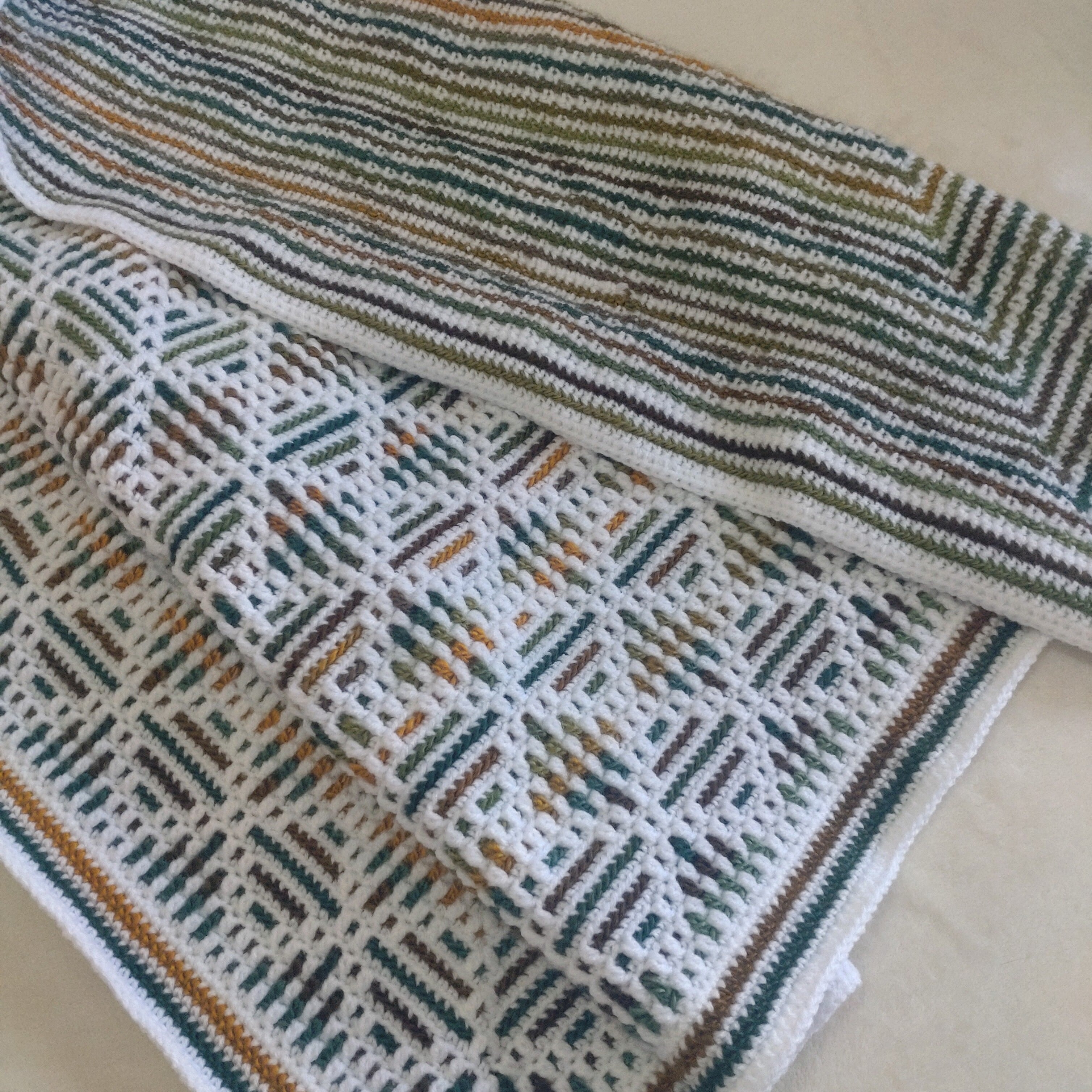 ＊ハンドメイド＊　モザイク編みブランケット 60069da3ca42978c90af13dad185ec