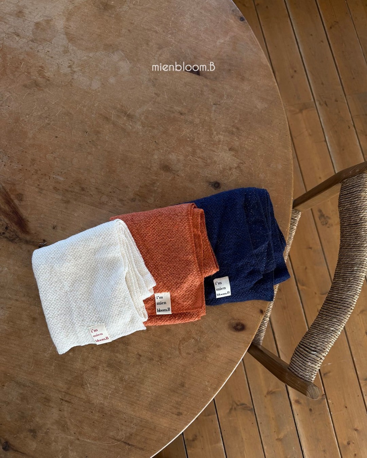 mien bloom B［取寄］kira knit muffler 26winter