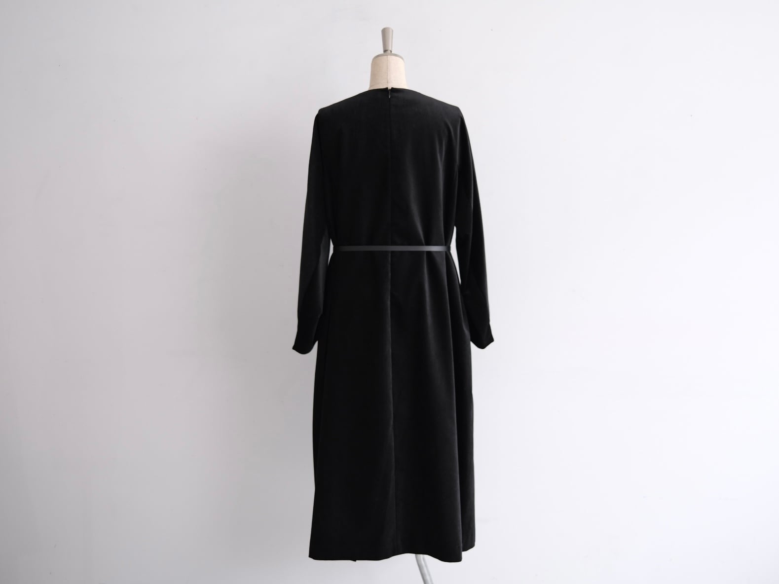 TENNE HANDCRAFTED MODERN 