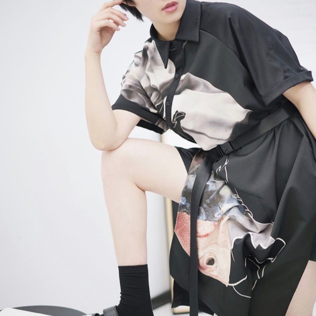Asymmetric fish graphic shirt one-piece C1603