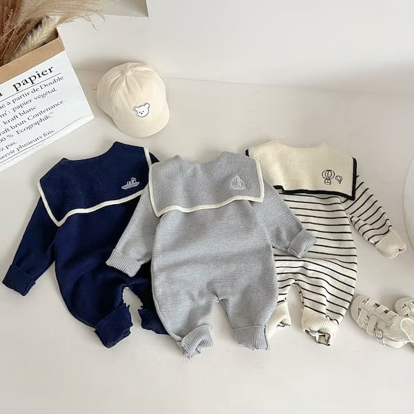 セーラニットロンパース♡