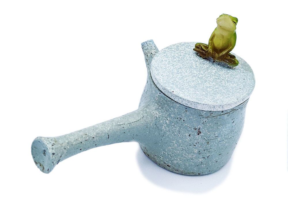 カエルオブジェ 急須蛙 ふた座り | caeru