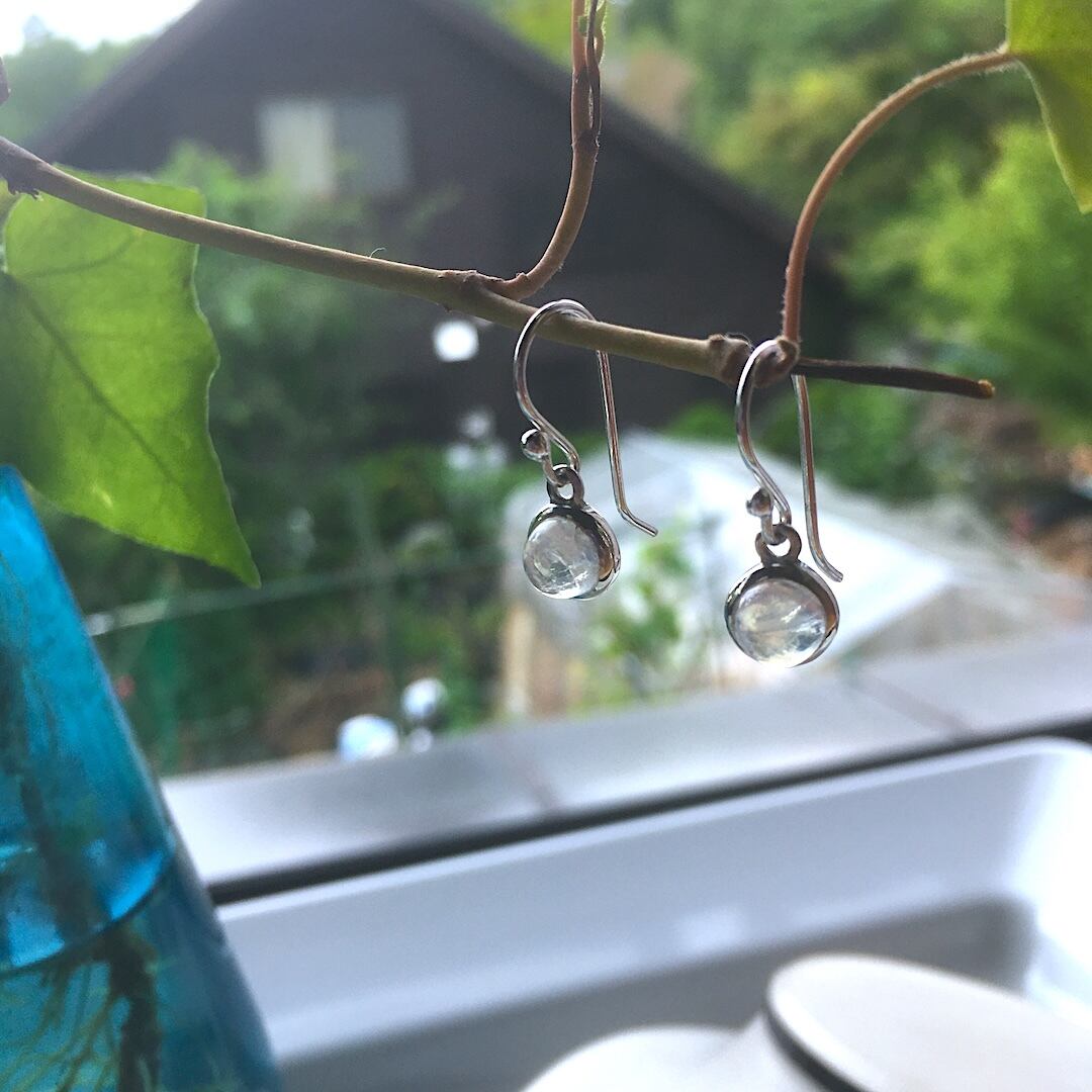 【SV925】✦6月の誕生石✦⋆.満月レインボームーンストーンピアス⋆.·Moon Light.·✦