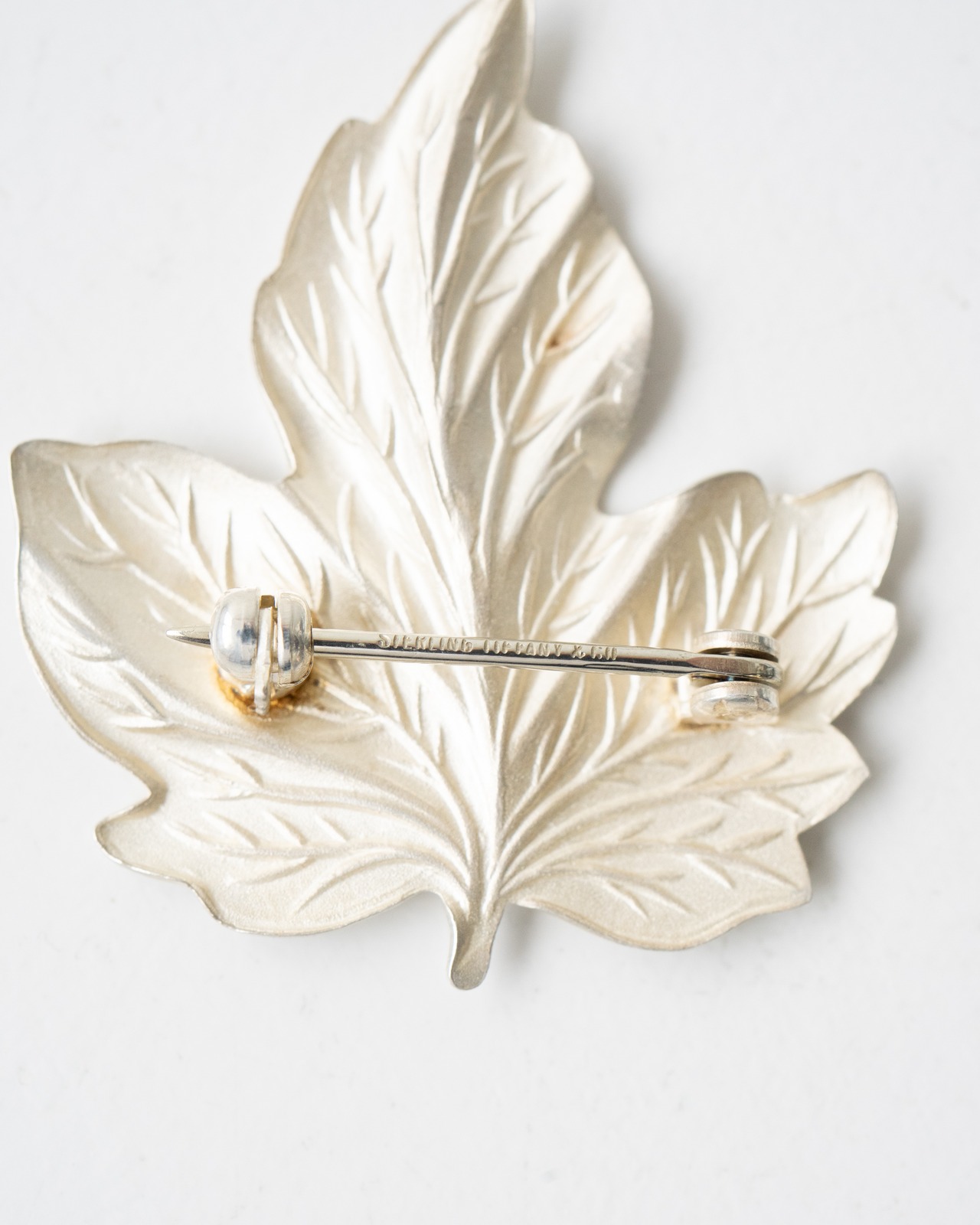 〈Tiffany＆Co〉Maple Leaf Brooch 1990