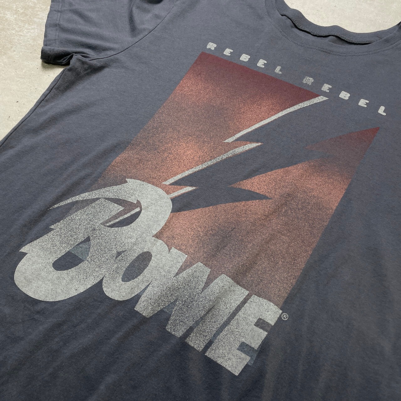 DAVID BOWIE デヴィッド ボウイ アーティスト バンドTシャツ バンT 