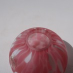 マットピンクの一輪挿し