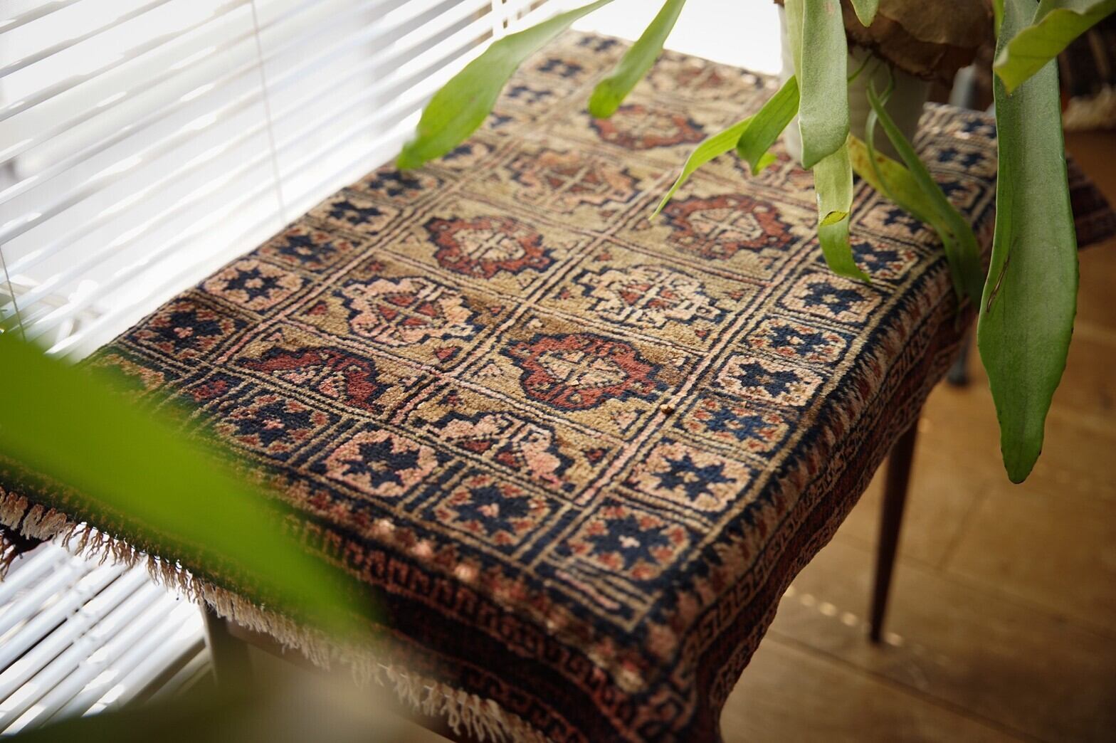 186 -Vintage Turkmen rug