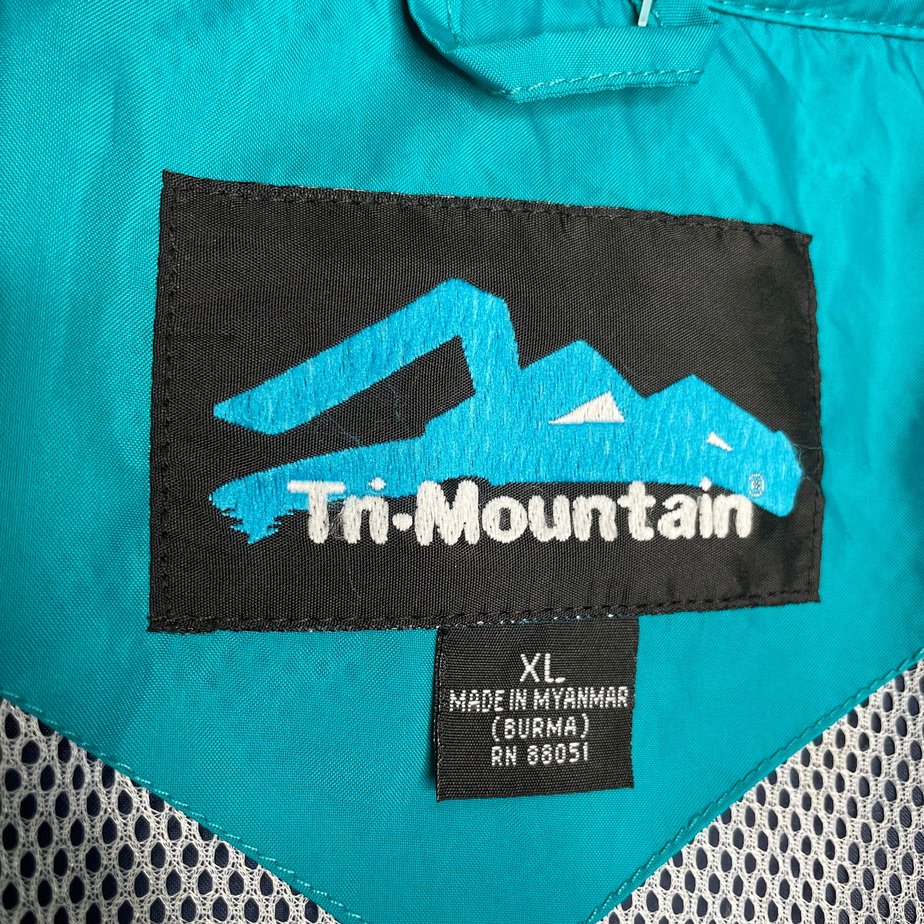 Tn-Mountain ナイロンジャケット XL ネイビー ラグランスリーブ 