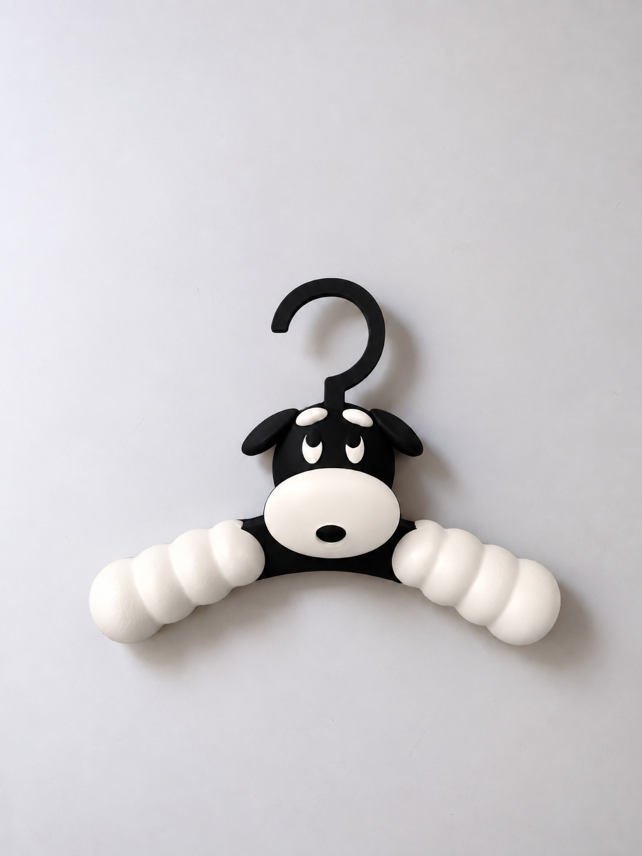 Buddy Schnauzer Hanger