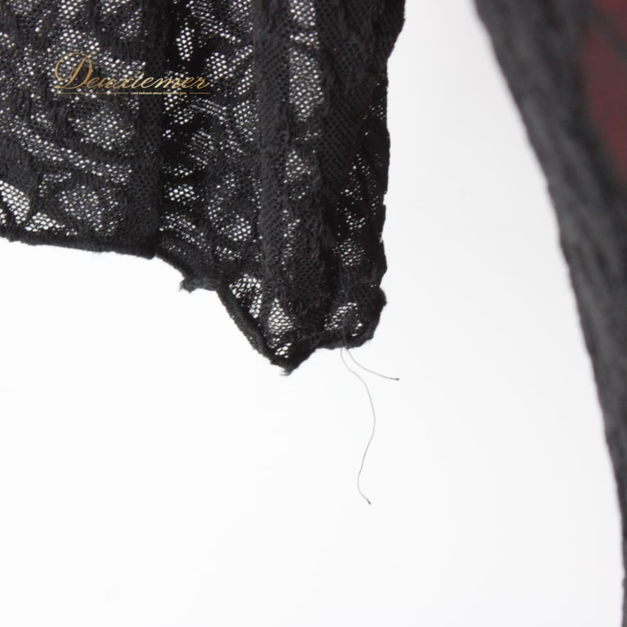 社交ダンス 衣装 Lovely Dancing ドレス スタンダード ブラック系 レッド系 赤 黒 チョーカー レース 半袖 スタンダードドレス 準正装 バイカラー ワンピースドレス フレアスカート 二重スカート ラテン風 ふんわり 大人可愛い エレガント レース生地 チョーカー付き Vネック クラシック モダン風 フロートシルエット スタンダード用 女性用 フォーマル 競技 練習用 発表会 ポリ素材 黒赤コーデ レッド×ブラック 9号程度