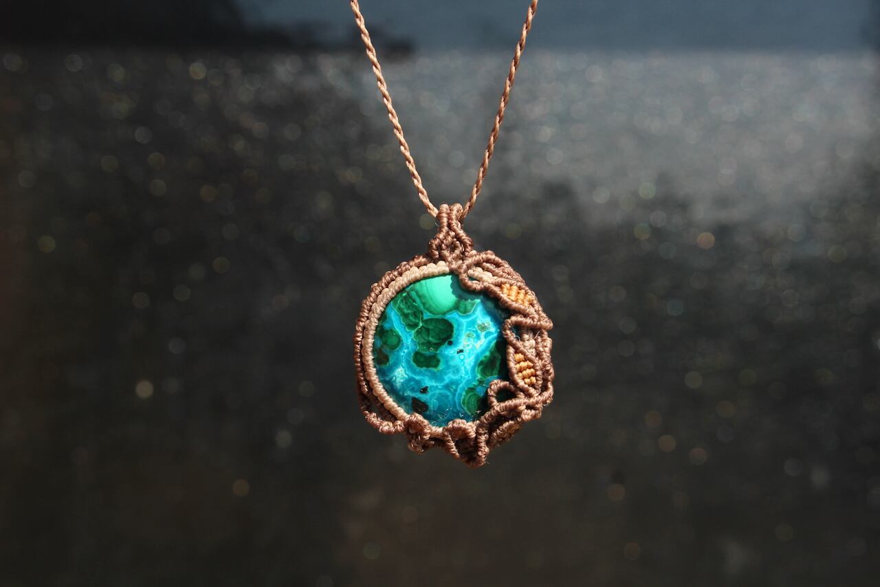 Chrysocolla malachite micro macrame pendant