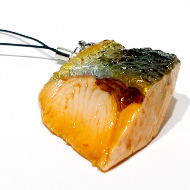 食べちゃいそうな 焼鮭 食品サンプル キーホルダー ストラップ