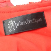 社交ダンス 衣装 prima boutique プリマブティック ドレス スタンダード レッド系 チョーカー 赤 ワンピース リボン レース キラキラ カラードレス パーティドレス ダンスパーティー ステージ衣装 舞台衣装 発表会 きれいめ 上品 気品 エレガント かわいい 大人っぽい 華やか レッド系ドレス 赤ドレス レースワンピース リボン付き チョーカー付き 社交ダンスワンピース スタンダードドレス パーティー衣装 発表会衣装 ダンス衣装 エレガントドレス きれいめドレス 華やかドレス