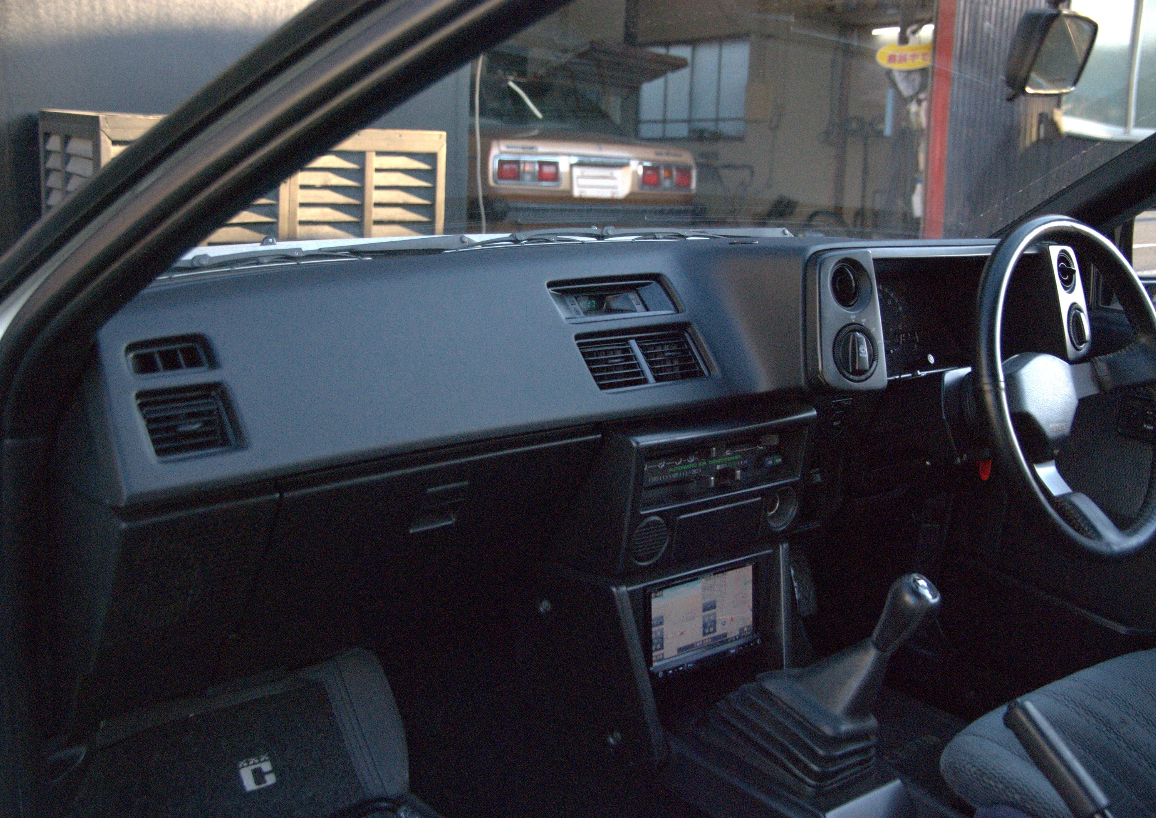 AE86 ダッシュボードカバー ブラック 穴有 オートエアコン室温センサー