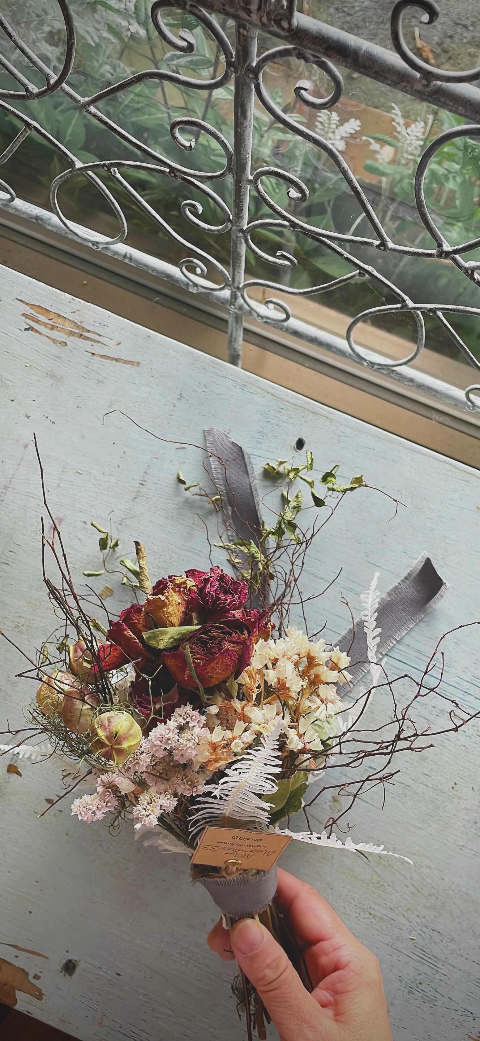 ドライフラワーのスワッグM ver.459〜*Yellow navy*〜 動きある、バラとニゲラのアンティークフライングブーケ◯ドライ