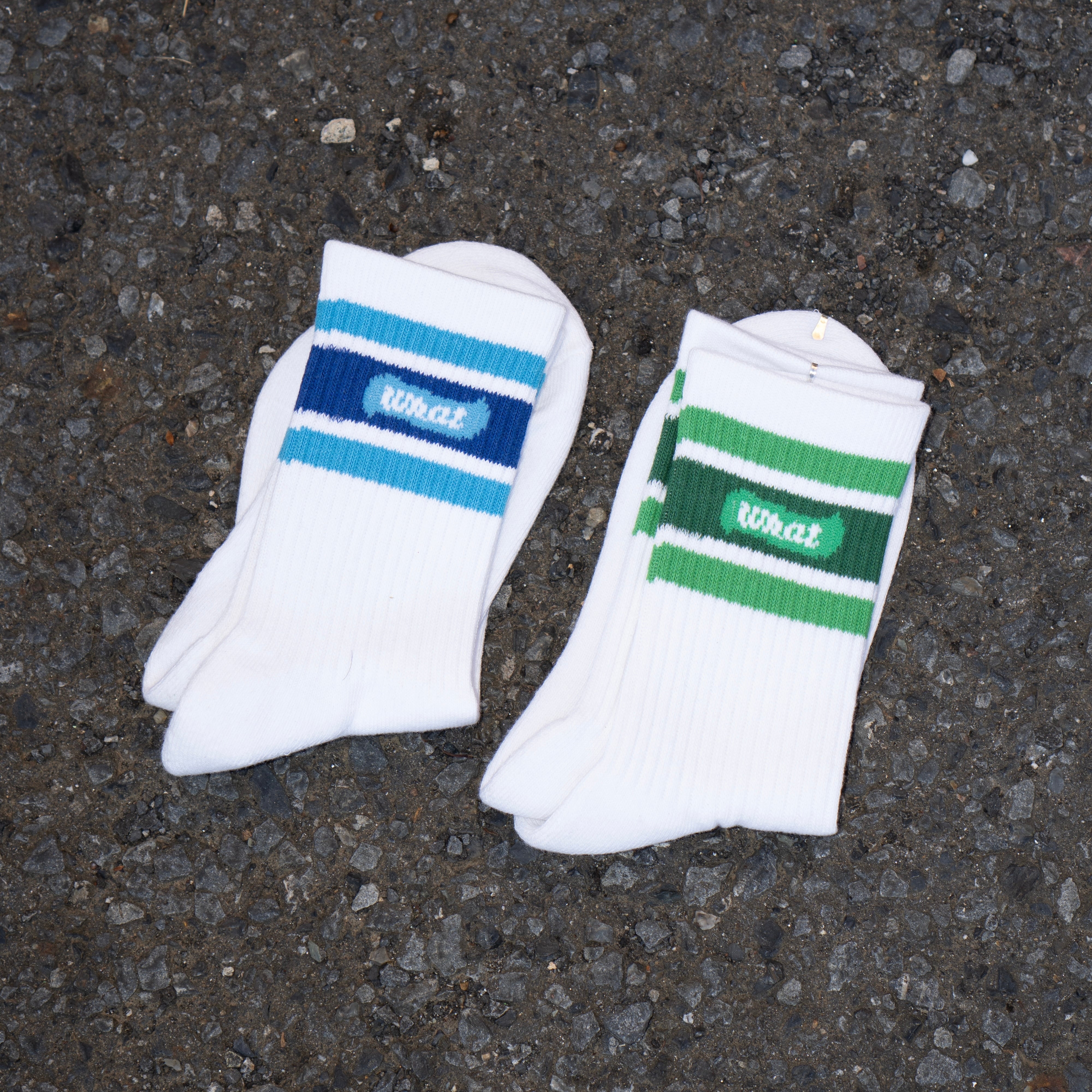 LINE SOCKS 2022