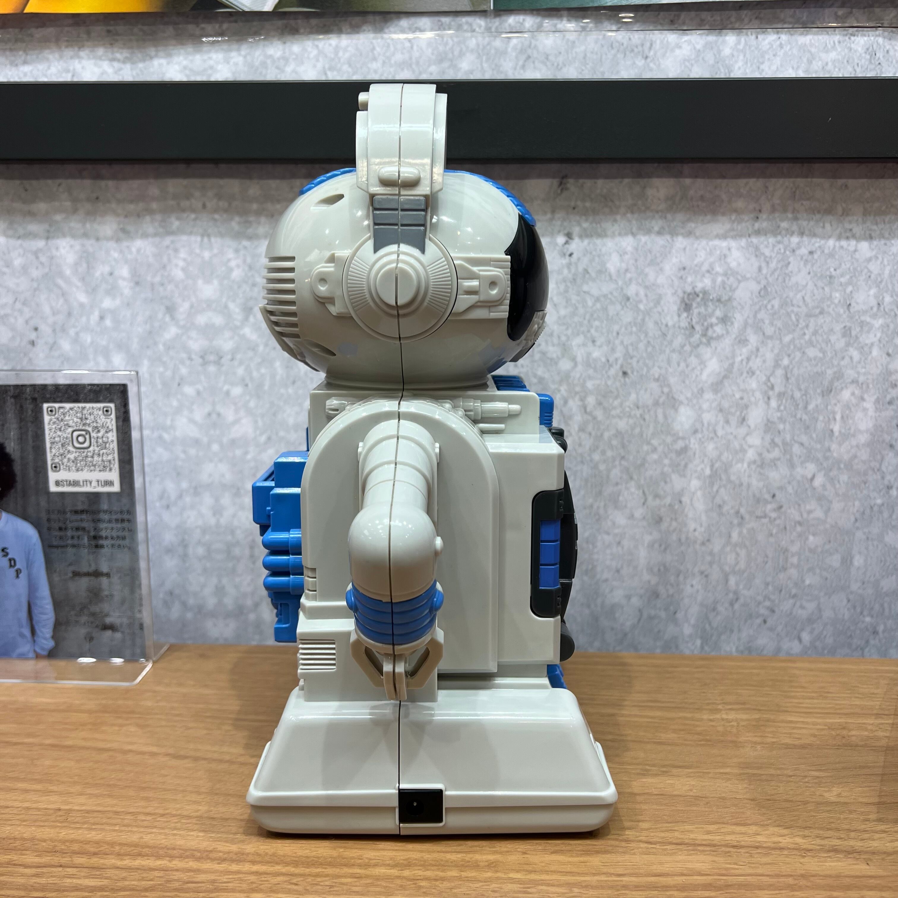 [可動品]TIGER ELECTRONICS 2XLロボット型カセットプレーヤー メンテ可動品]TIGER ELECTRONICS 2XL ロボット型カセットプレーヤー