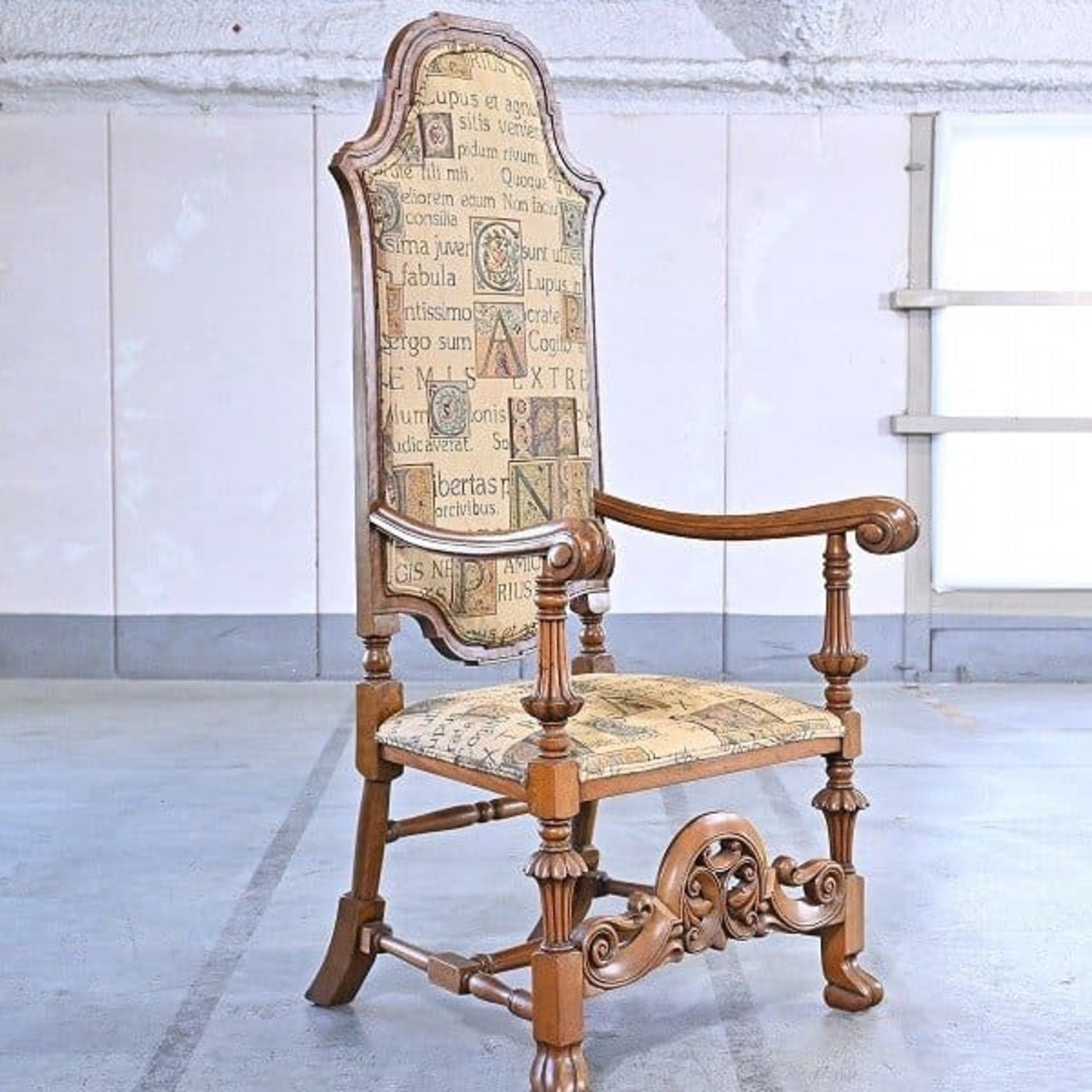 イギリスアンティーク ハイバック アームチェアb イス 椅子 マホガニー材 ジャコビアン様式 メアリー クラシック リージェンシースタイル【中古家具/中古インテリア/USED家具ユーズド家具/リサイクル】