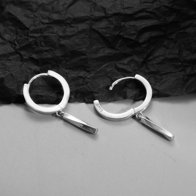 straight twist pierce (P1)