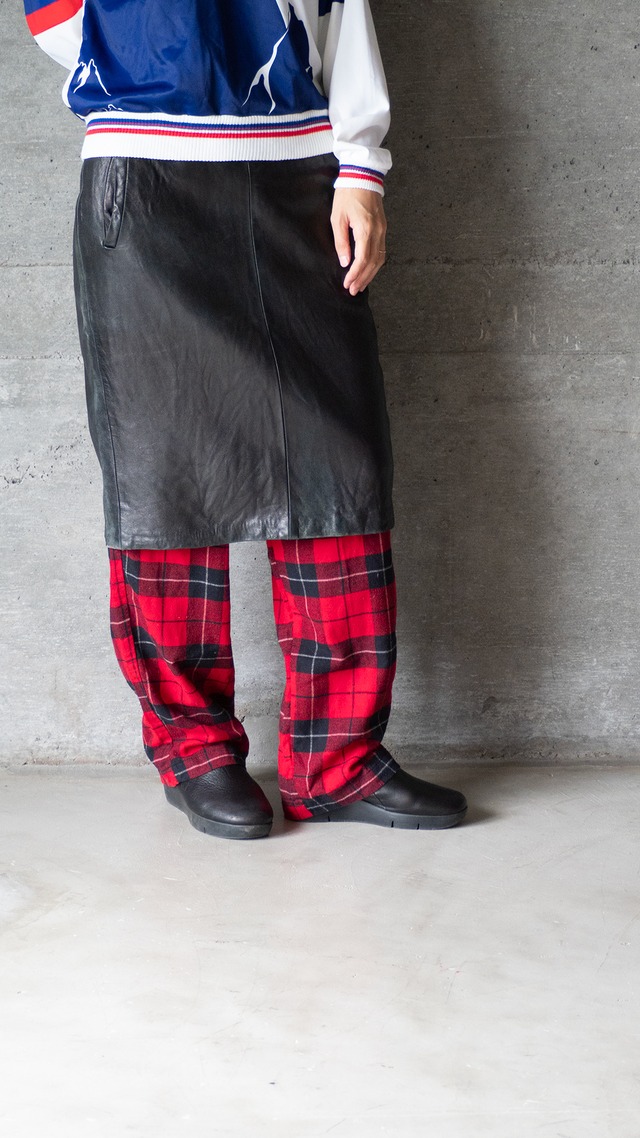 "RELY" 1980s Leather skirt