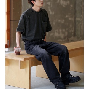 Washed black raglan pocket tee 0836