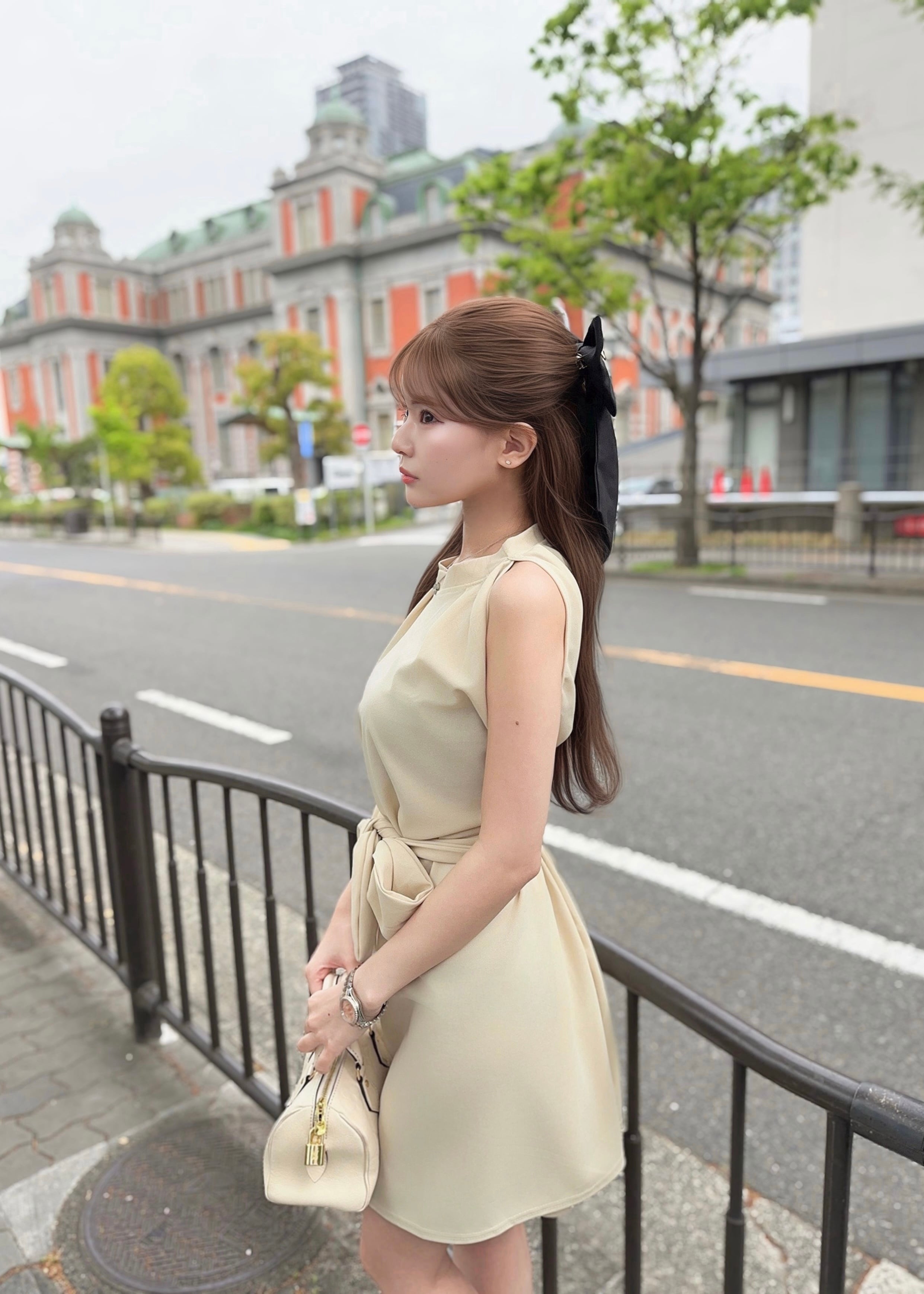 ホルターネックミニワンピース【LITE BEIGE】 | mialys