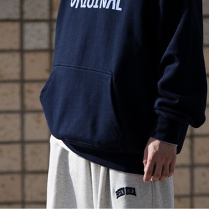 カレッジロゴスウェットパンツ　1020