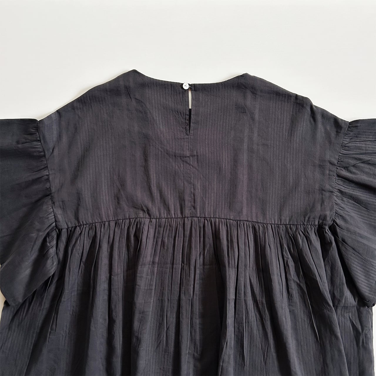 Cotton dobby gather blouse (charcoal)